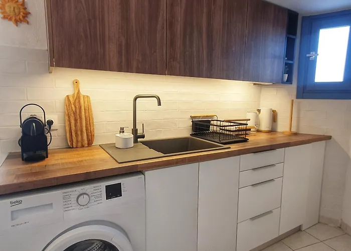 Village House Апартаменты Сикинос